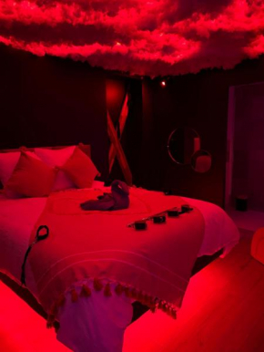 Love room in Paris